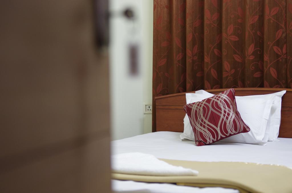 Hotel Horizon Residency Хидерабад Стая снимка